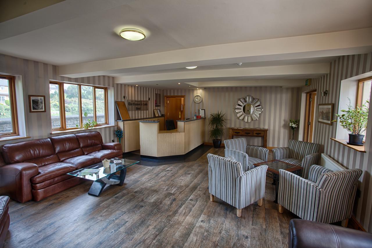 The Elephant & Castle Hotel ニュータウン エクステリア 写真